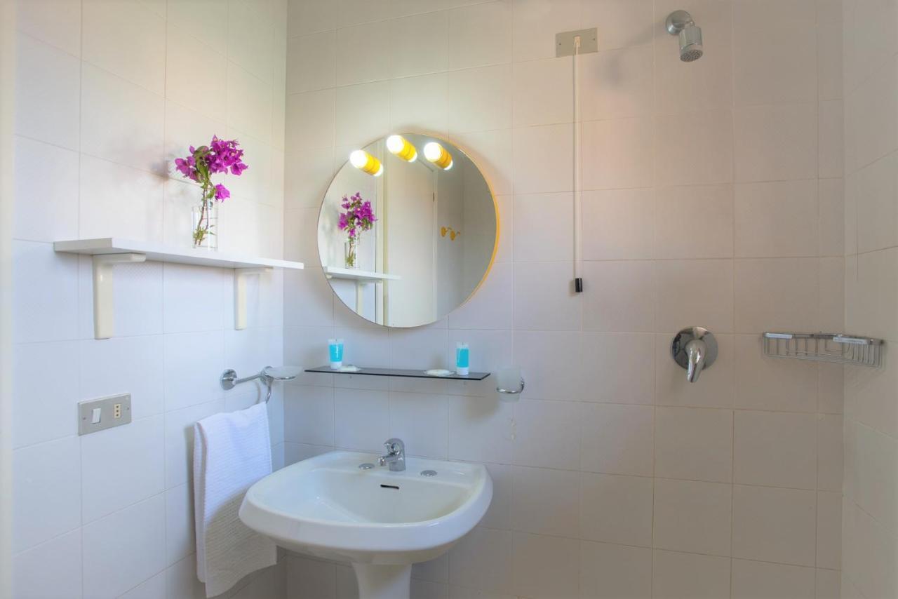 Residence Bouganville Porto Rotondo Esterno foto