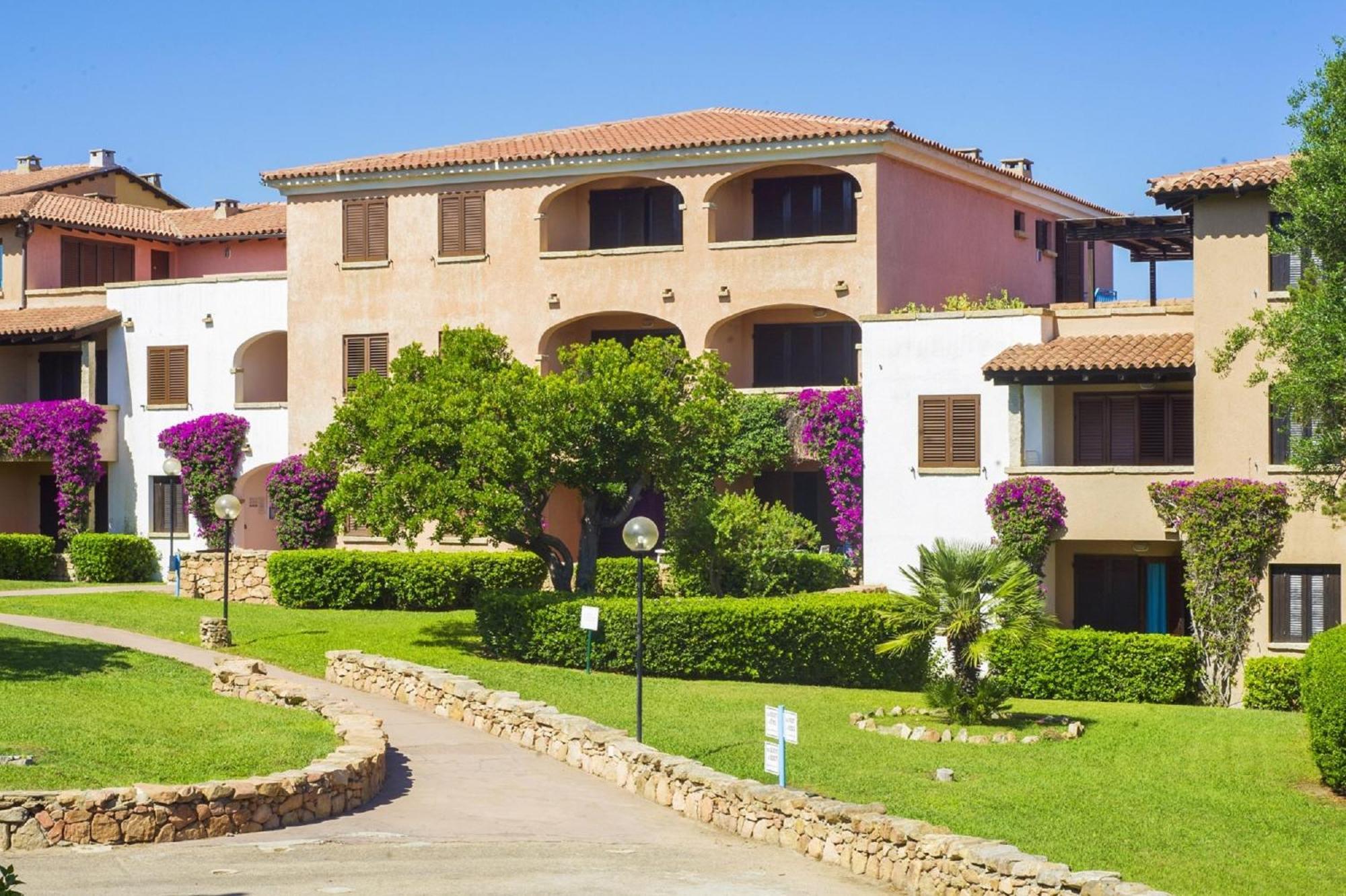 Residence Bouganville Porto Rotondo Esterno foto