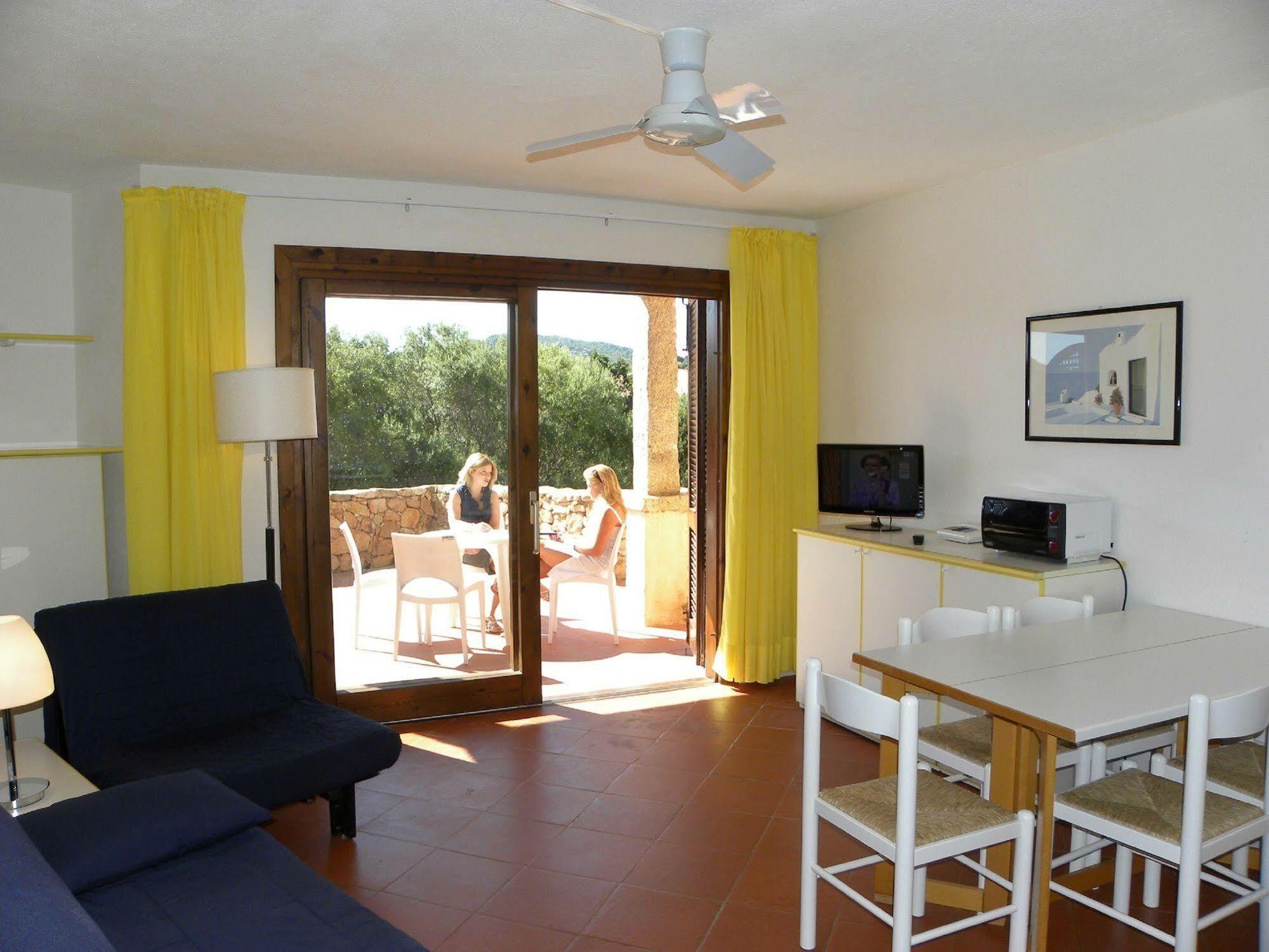 Residence Bouganville Porto Rotondo Esterno foto